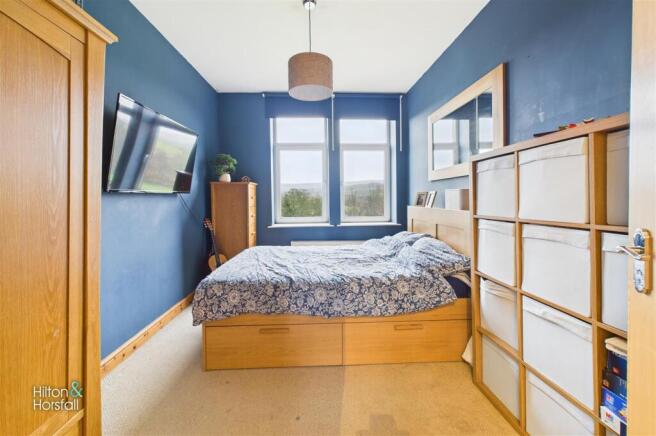 3 bed Terraced for sale Image 9