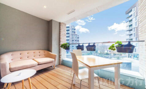 Camley Street, King's Cross, N1C 4EF