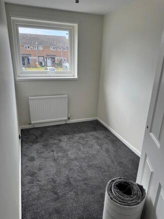2 bed Flat for sale Image 8