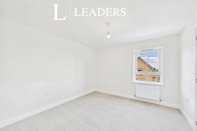 3 bed Detached to rent Image 5