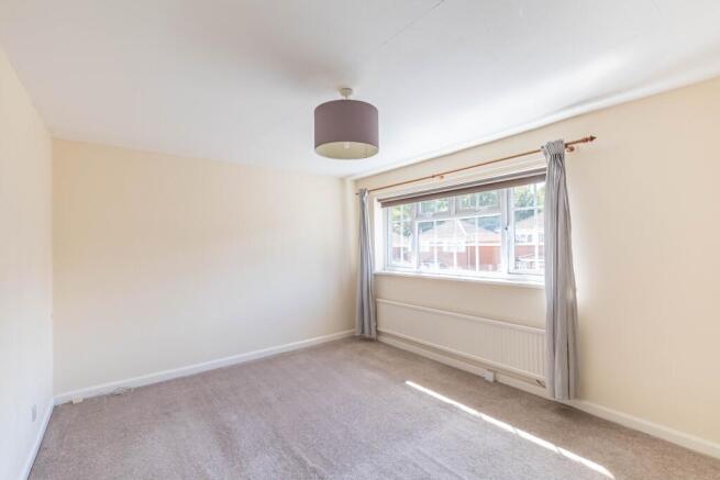 4 bed Detached for sale Image 7