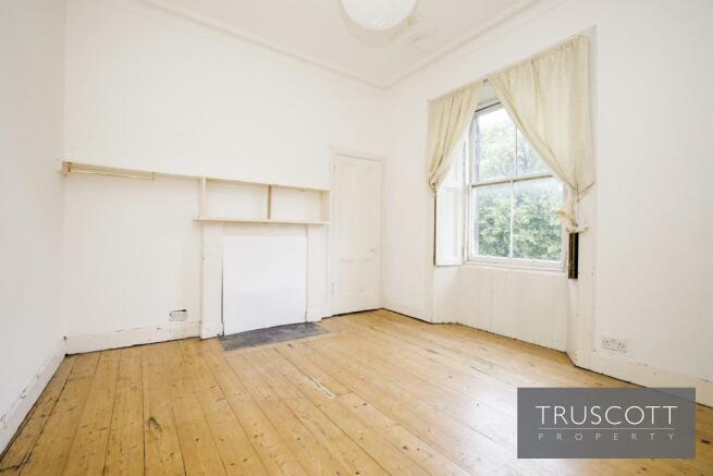 Double Bedroom 1