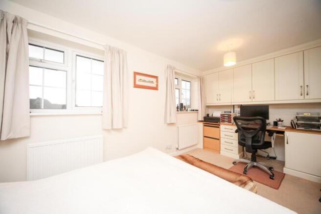 Bedroom/Office
