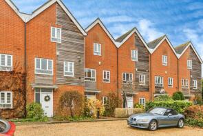 3, Cromwell Place, King Henrys Road, Lewes BN7 1BZ