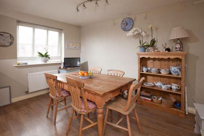 Greenacre Way, Shaftesbury photo 3