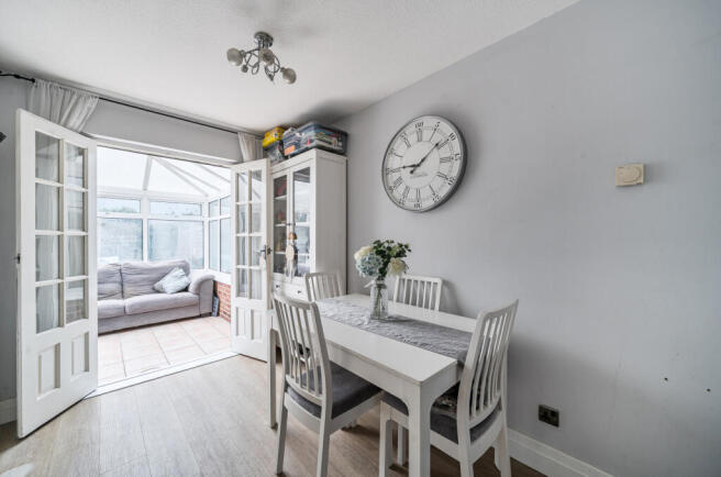 Kerry Close, Ramleaze, Swindon, SN5 photo 4