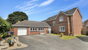 64, Fell Road, Westbury BA13 2GG