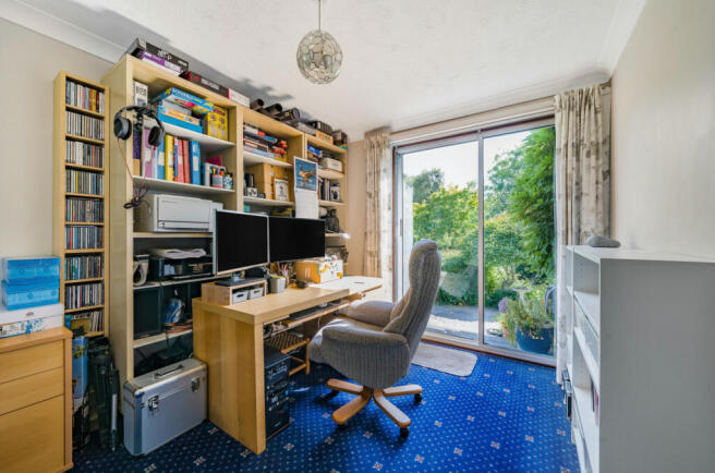 Bedroom/Study