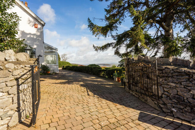 Entrance gates