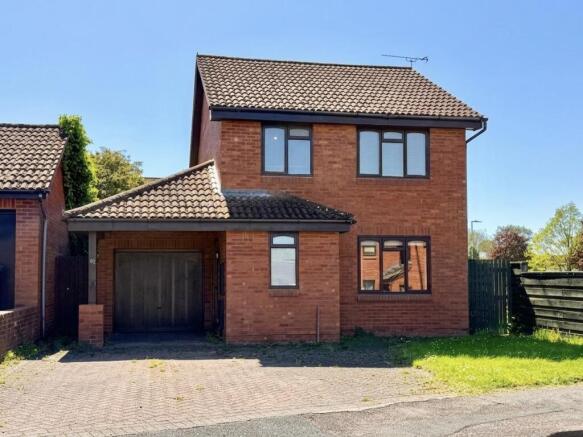 3-bed detached on Bridle Road, Hereford, £290,000