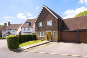 21, Trinity Fields, Horsham RH13 6GH
