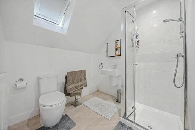 3 bed Terraced for sale Image 9