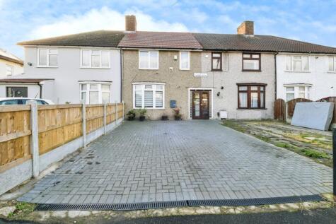 Romsey Road, Dagenham, RM9