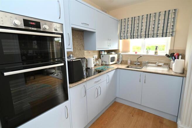 kitchen1.JPG