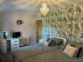 4 bed Detached for sale Image 8