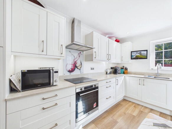 Cecil Avenue, Preston, Paignton photo 4