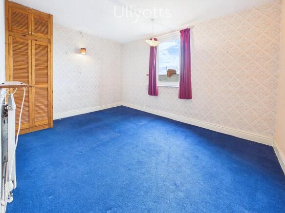 2 bed Flat for sale Image 11