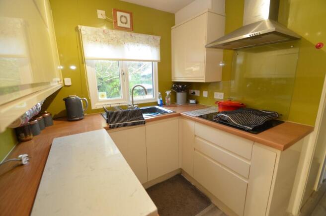 Brookside, Pathfinder Village, Exeter photo 4