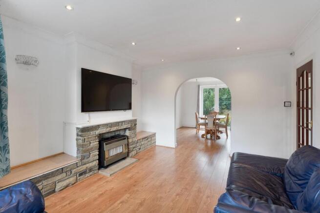 3 bed Semi-Detached for sale Image 12