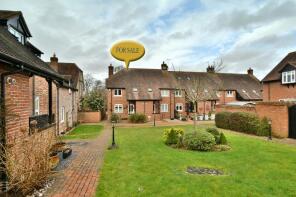 1, Henbury House Gardens, Sturminster Marshall, Wimborne BH21 3TZ