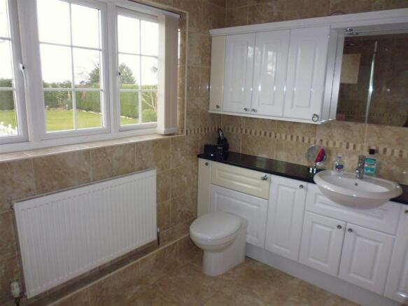 En suite Shower Room