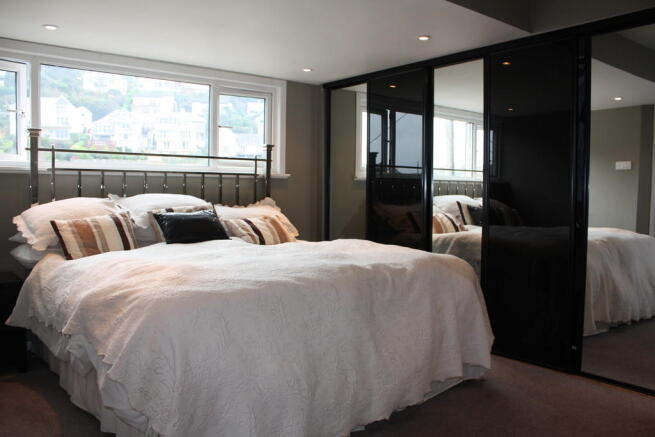 Master Bedroom Su...
