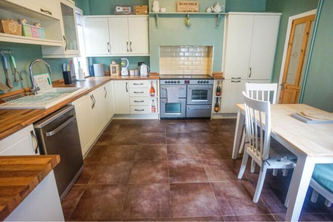 Kitchen/Dining Room