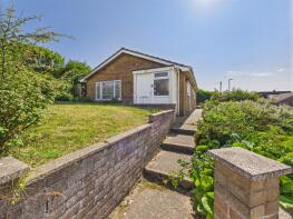 44, Clifton Park, Cromer NR27 9BG