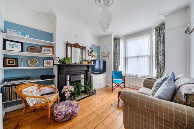 3 bed Terraced for sale Image 3