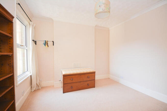 bedroom4