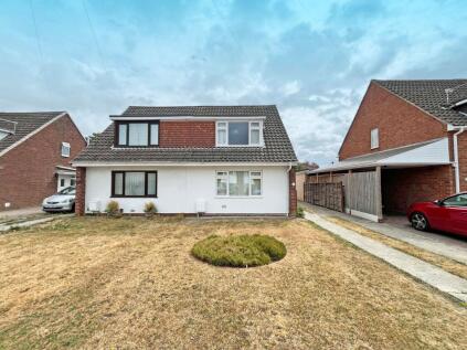 Barnacre Drive, Hucclecote, GL3