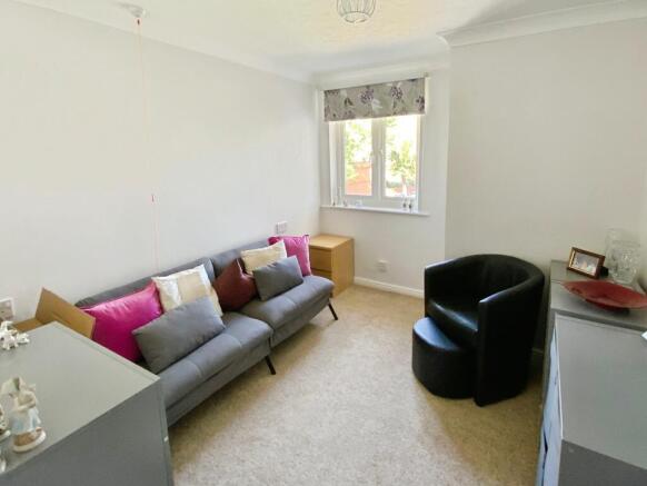 2 bed Apartment for sale Image 7