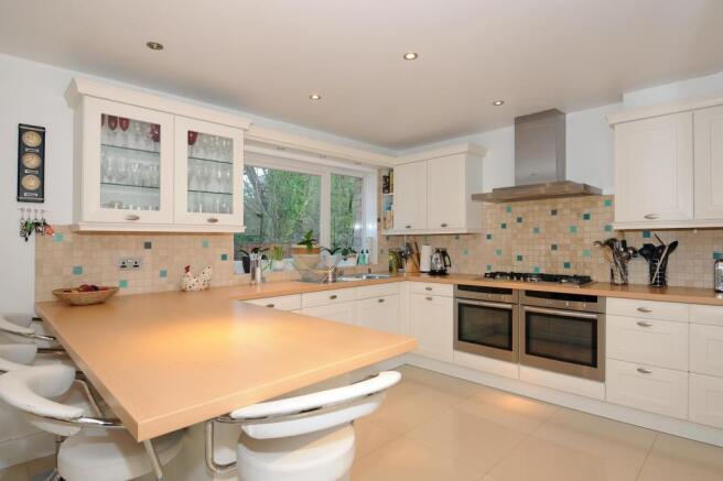 Kitchen/Breakfast Room