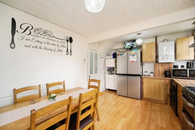 3 bed Semi-Detached for sale Image 5