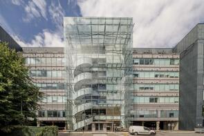 Flat 163, Apt Parkview, Great West Road, Brentford TW8 9GU