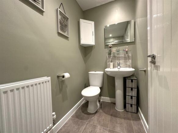 En-Suite Aspect One 931