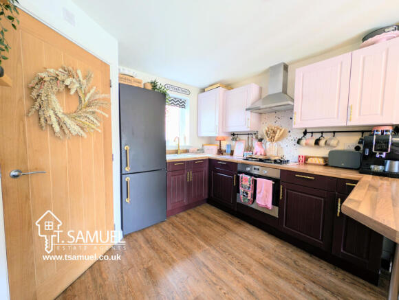 Lounge/Kitchen