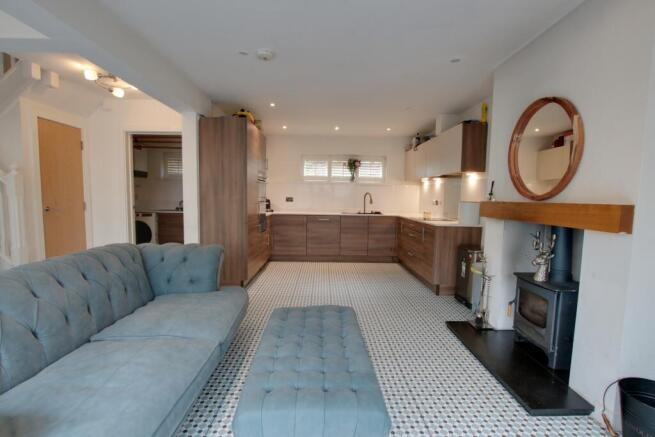 LIVING ROOM/KITCHEN