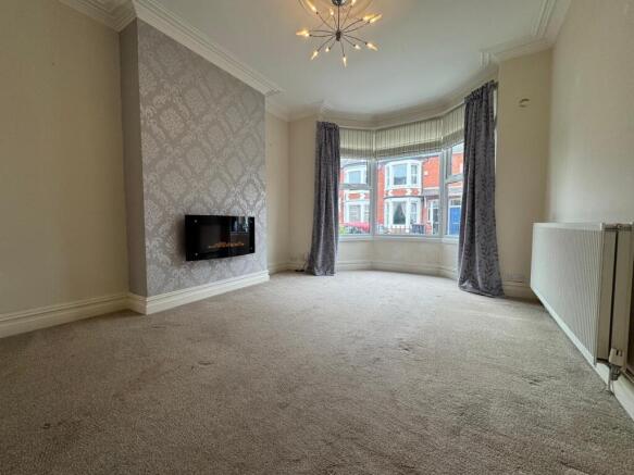 3 bed Terraced to rent Image 8