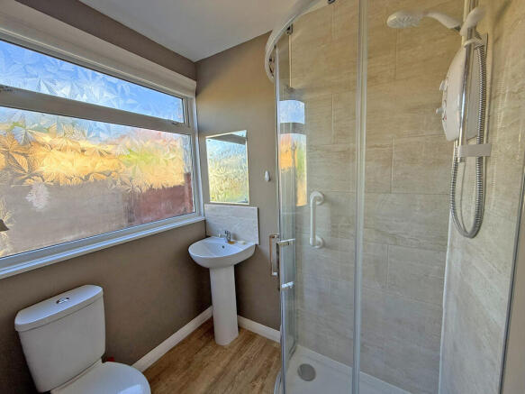 1 bed Semi-Detached Bungalow for sale Image 6