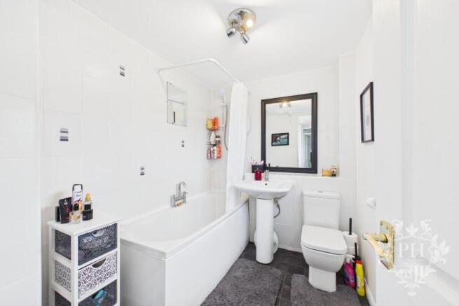 3 bed Detached for sale Image 11