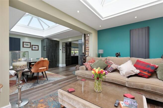 3 bed Bungalow for sale Image 9
