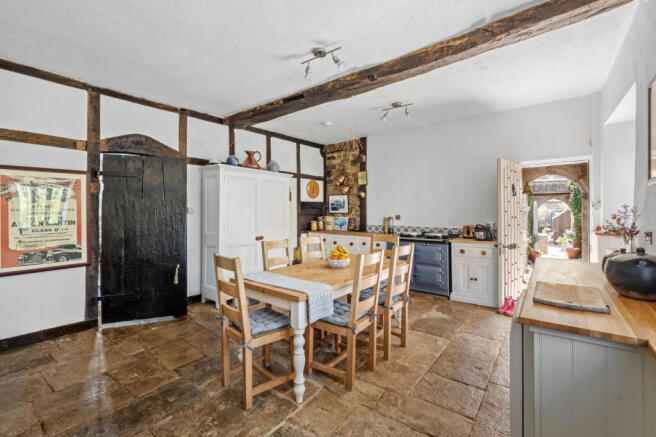 Weycroft, Axminster photo 5
