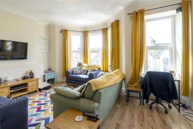Living Room.jpg