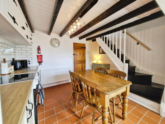 2 bed Cottage for sale Image 8