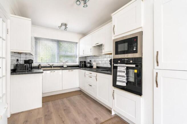 2 bed Apartment for sale Image 10