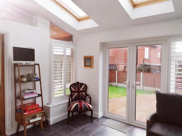 GARDEN ROOM