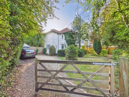 Sheepcote Dell Road, Holmer Green