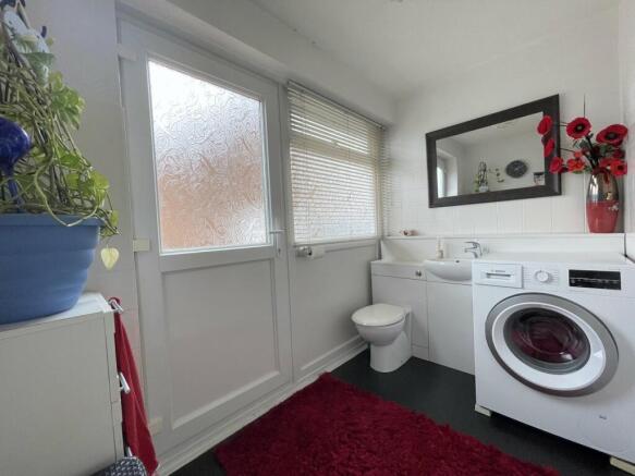 Utility Room/WC
