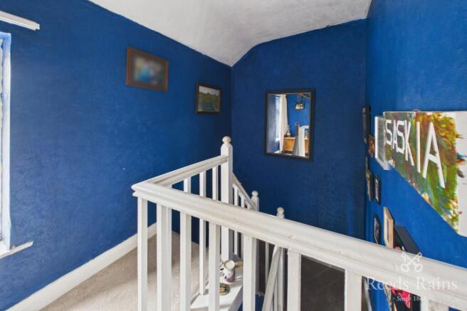 3 bed Semi-Detached for sale Image 5